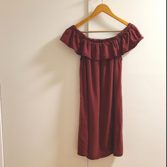 Off the Shoulder Red Sun Dress - Picture 1 of 4